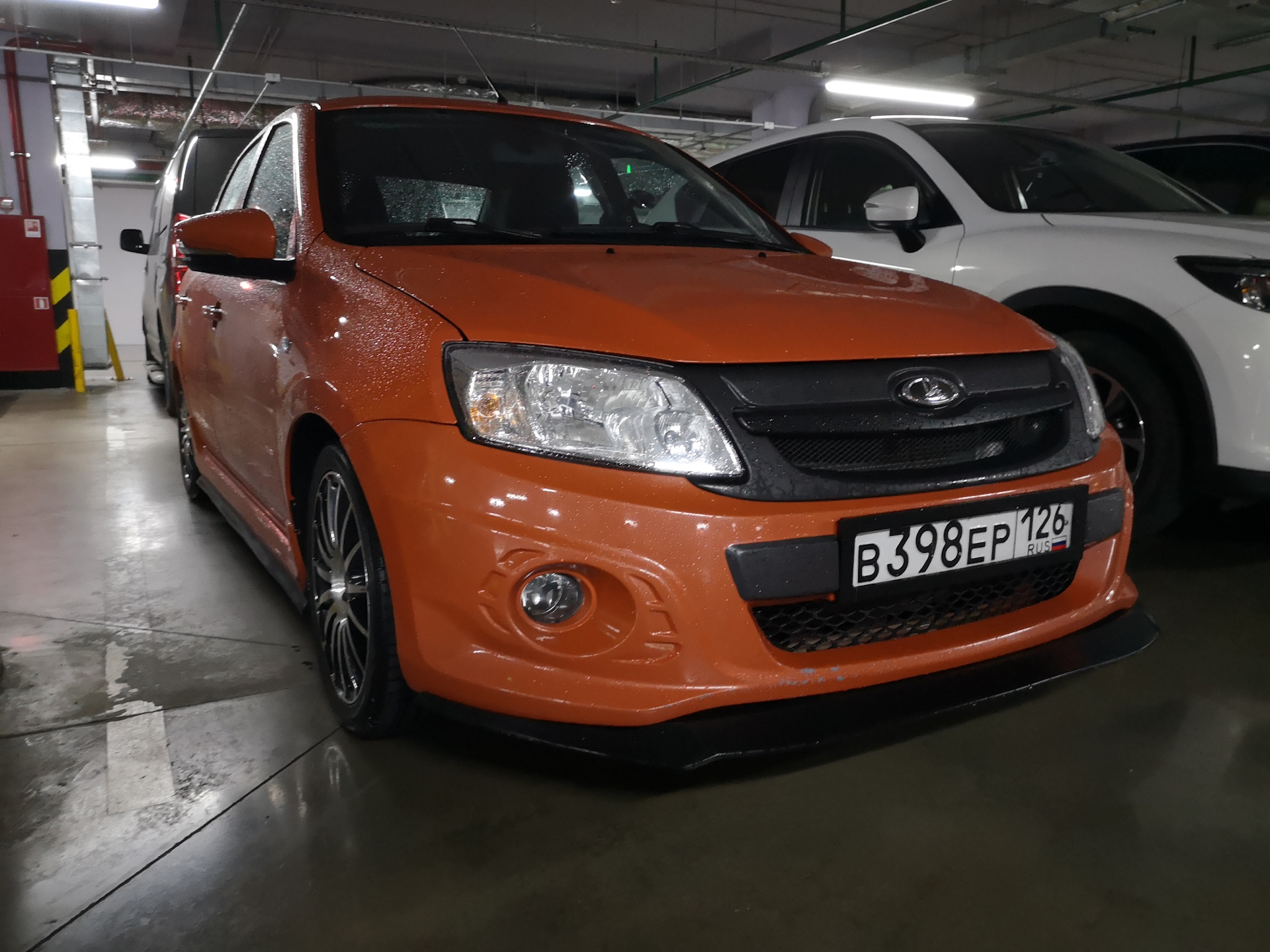 Lada Kalina 2 Sport оранжевый