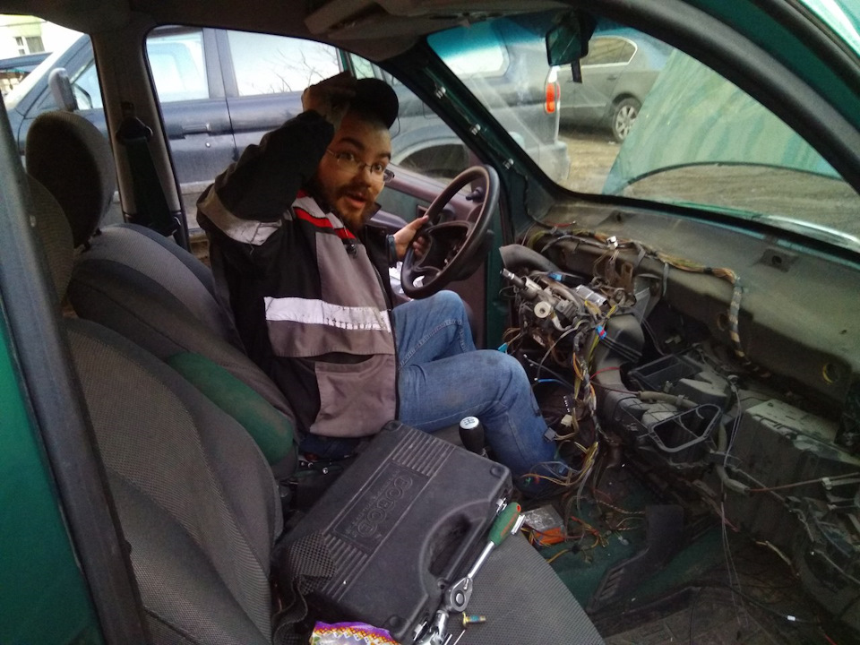 Воспоминания о Ситроене — Lada Ларгус, 1,6 л, 2014 года | просто так ...