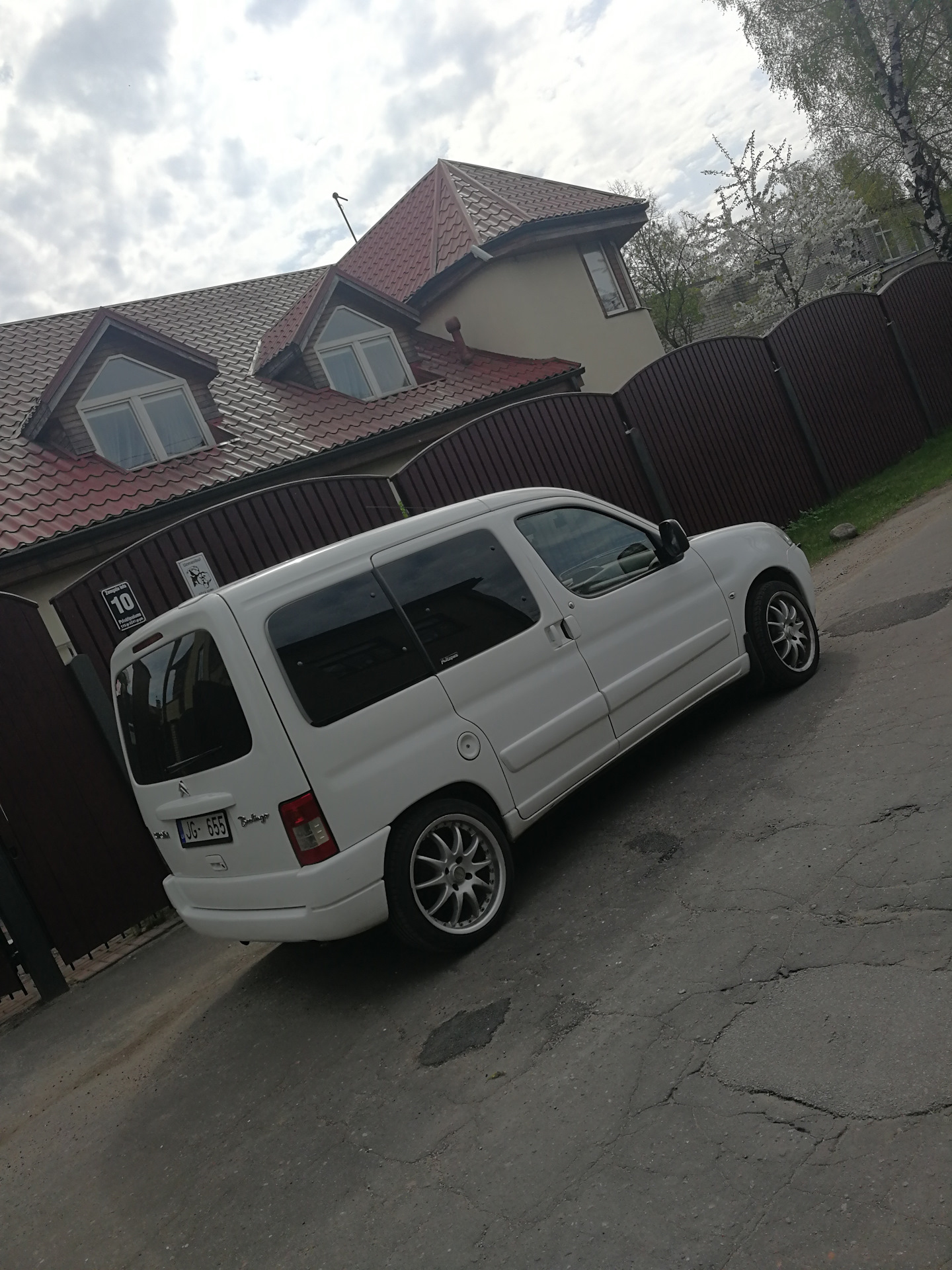 Замена торсионов и подшипников задней балки. — Citroen Berlingo (1G), 1 ...