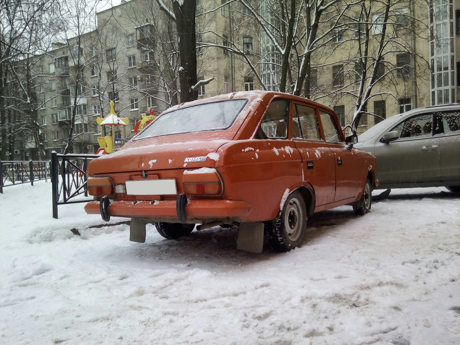 Комби вес. Москвич 21251 Комби. ИЖ 2125 Комби салон. 21251 ИЖ Комби 1993 года. ИЖ Комби вес.