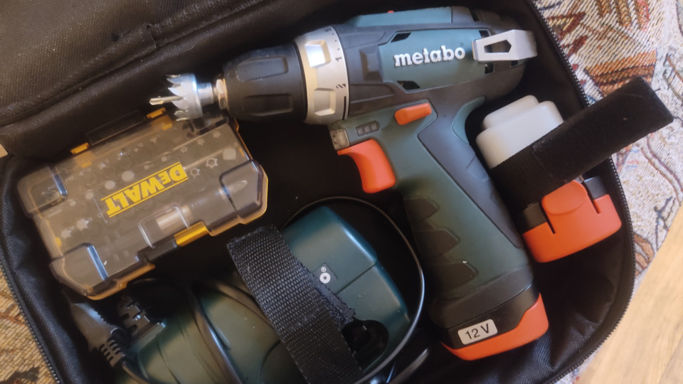 Установка парктроника sho-me Y-2616N04 — Renault Logan (1G), 1,4 л ...