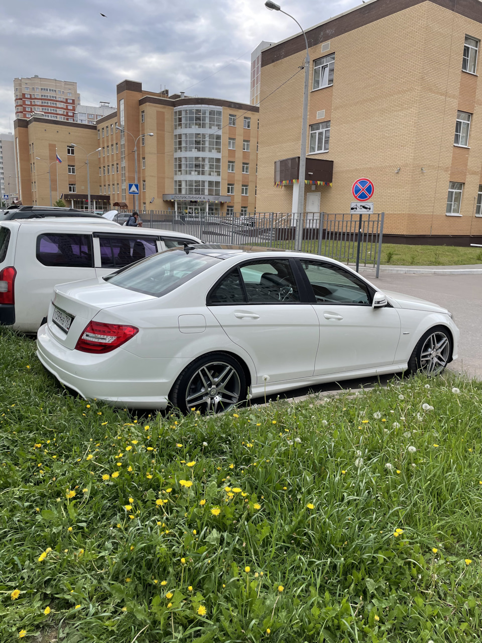 Глянцевые накладки и хромированные молдинги — Mercedes-Benz C-class (W204),  3,5 л, 2012 года | стайлинг | DRIVE2