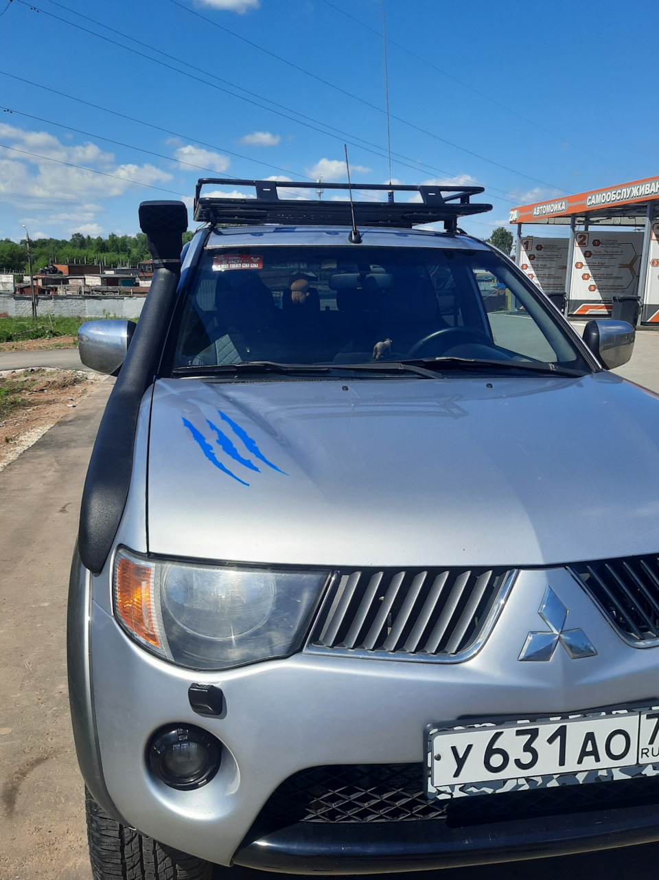 Колодки и втулки рессор. — Mitsubishi L200 (4G), 2,5 л, 2008 года ...