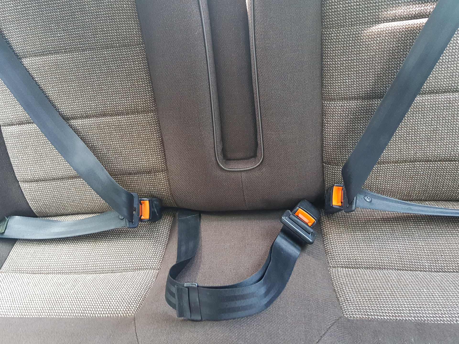 Ремень безопасности передних сидений. Ремни безопасности ГАЗ 31105.