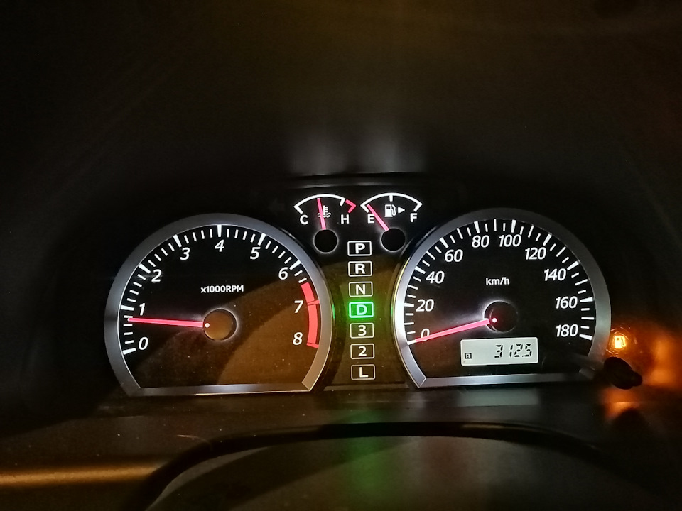 Остаток топлива при загоревшейся лампочке — Suzuki Jimny, 1,3 л, 2008 ...