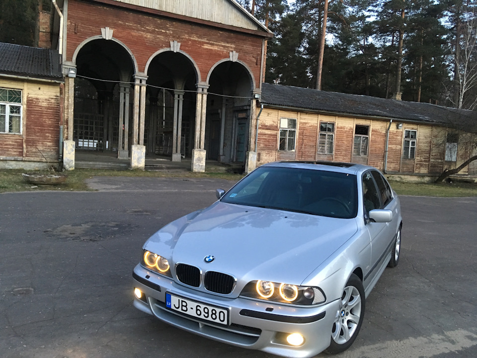 Фото в бортжурнале BMW 5 series (E39)