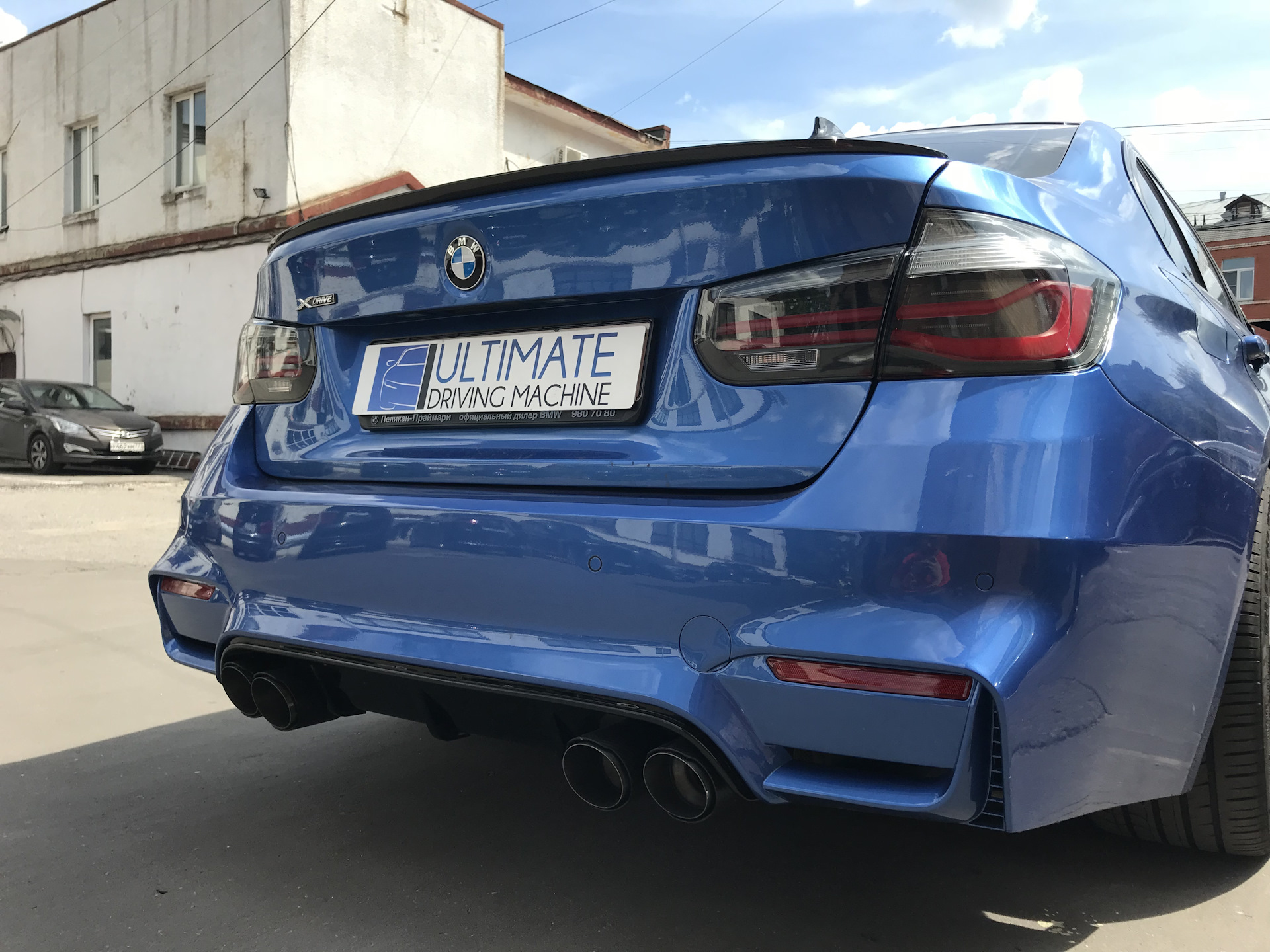 Раздвоенный выхлоп bmw f30