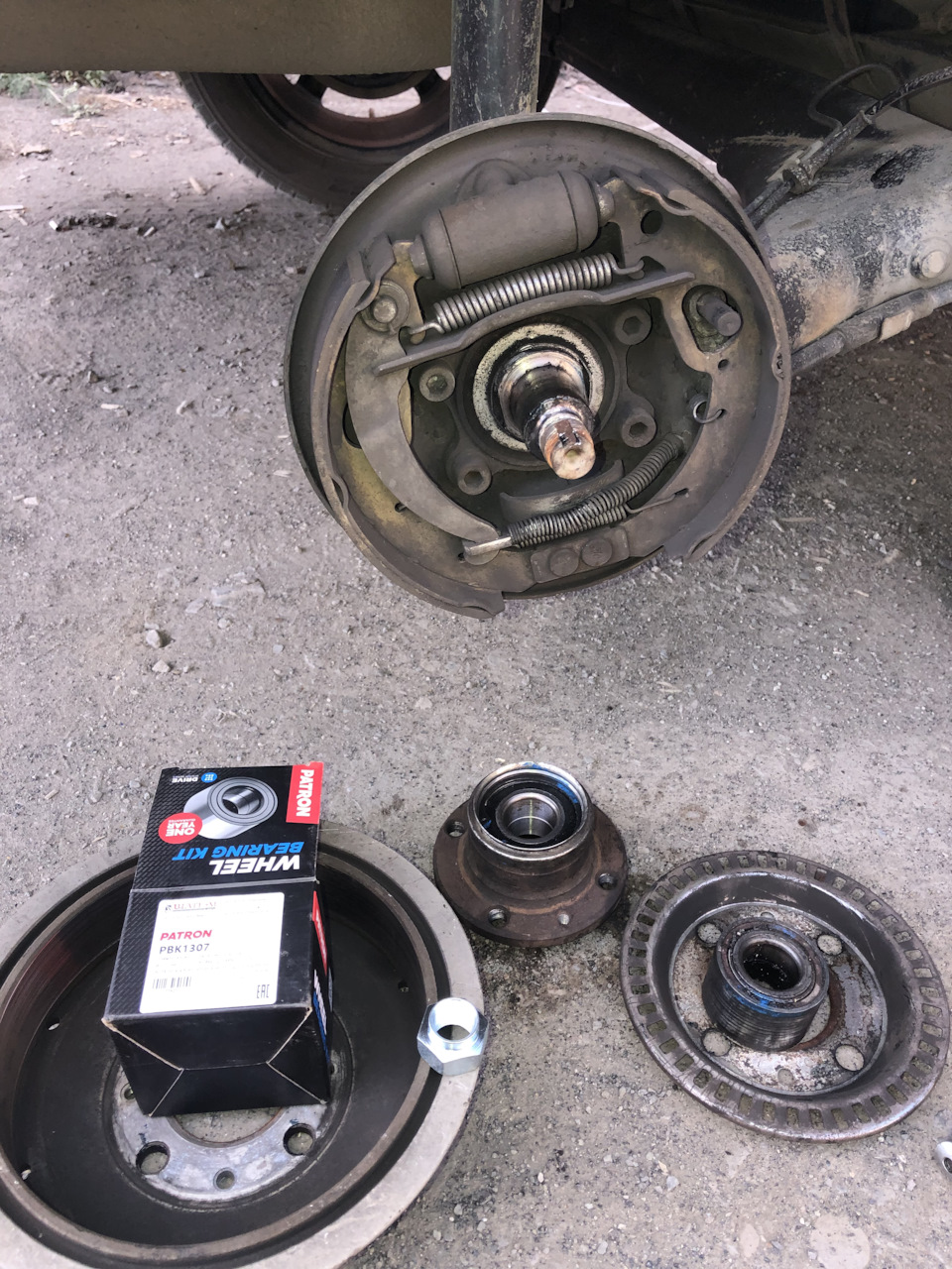 Задний ступичный — Lada Приора хэтчбек, 1,6 л, 2014 года | запчасти ...