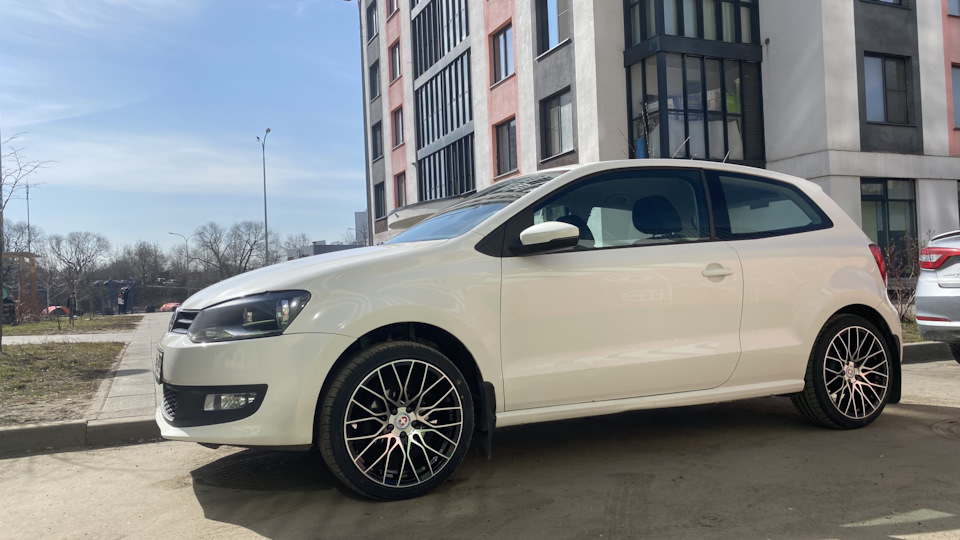 Volkswagen Polo Hatchback PolАвтO