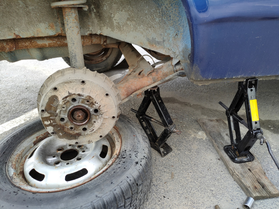 Снятие тормозных барабанов — Lada 2108, 1,3 л, 1992 года | поломка | DRIVE2