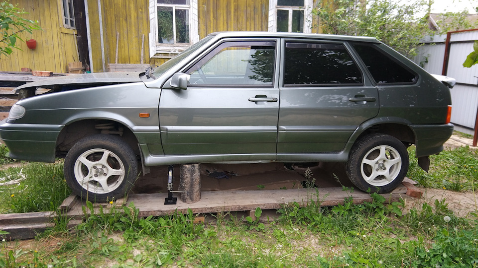 Заменил сальник штока КПП ВАЗ 2114. — Lada 2114, 1,5 л, 2006 года ...