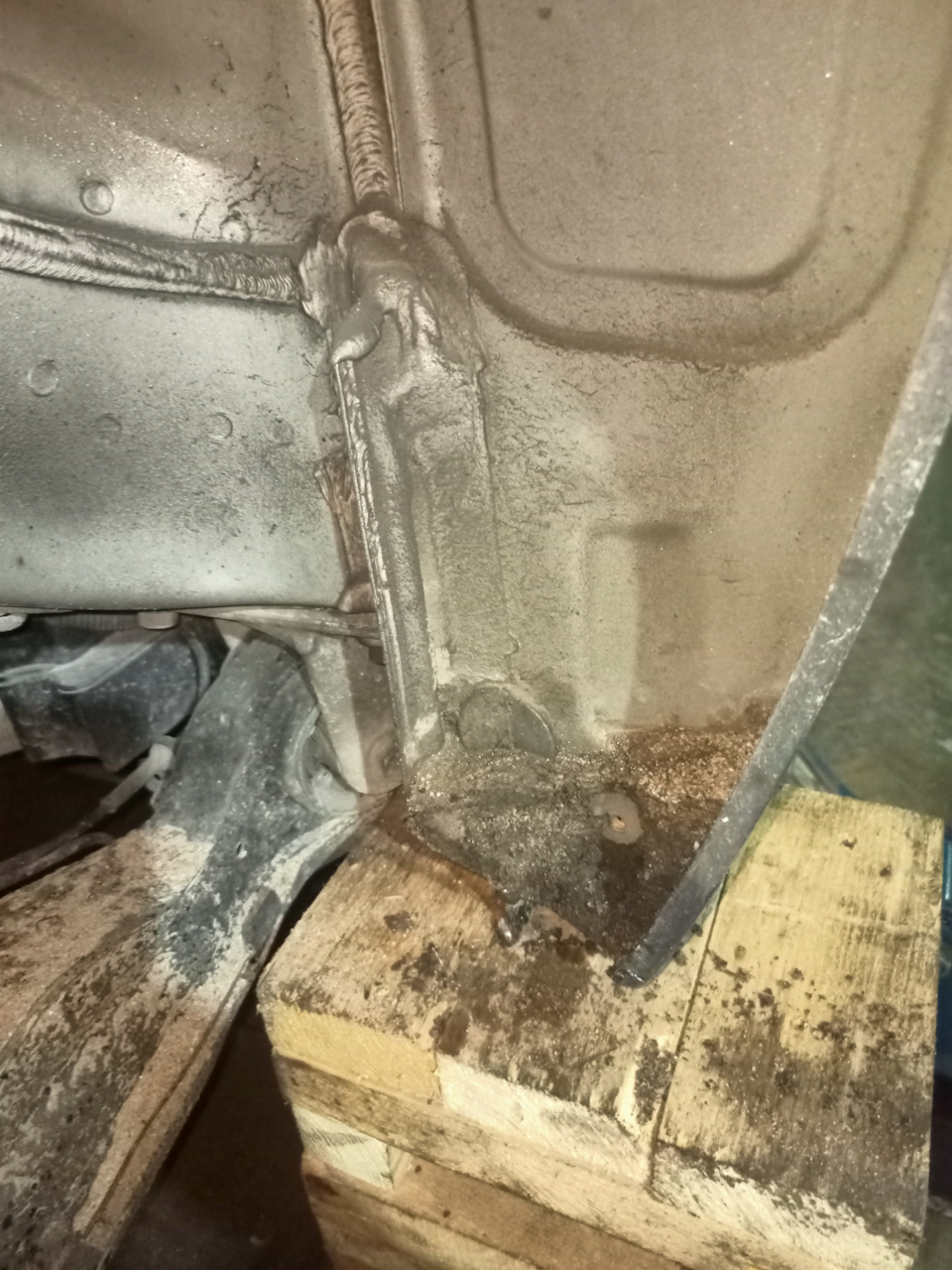 Вот где собирается вся грязь — Peugeot 5008 (1G)