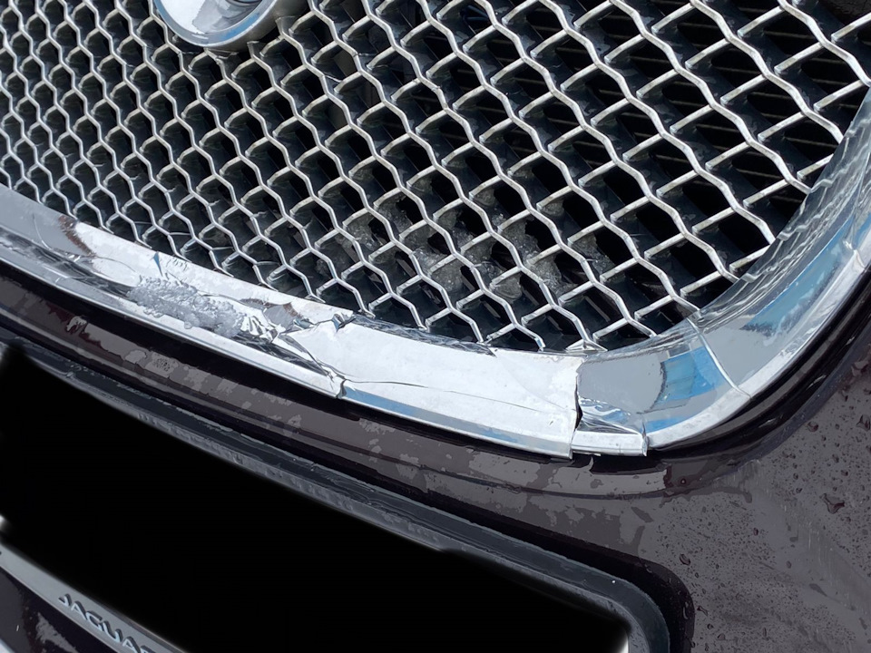 Новая решетка радиатора)))) — Jaguar XF (1G), 3 л, 2010 года | ДТП | DRIVE2