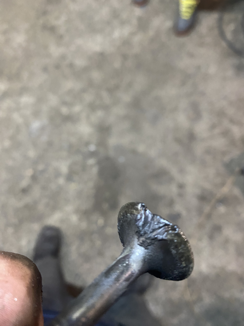 Прогорел выпускной клапан на свеже откапиталенном моторе! — Lada Калина ...