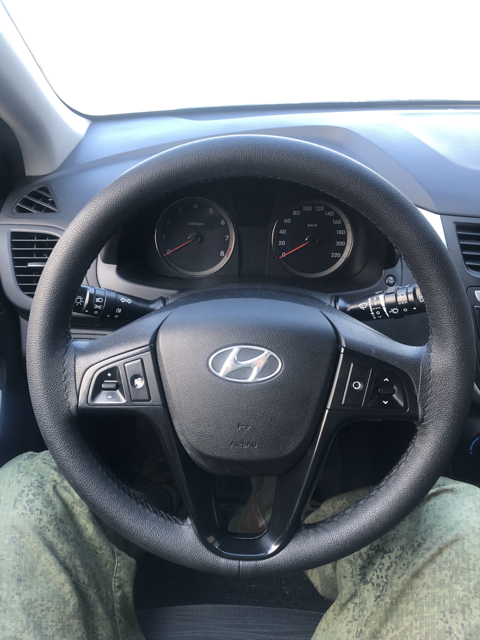 Фото в бортжурнале Hyundai Solaris Hatchback