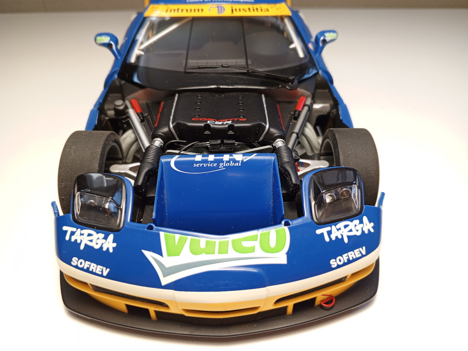 CHEVROLET CORVETTE C5R LEMANS 2006 3RD PLACE /GT1 CLASS.1/18 CHEVROLET CORVETTE C5R LEMANS 2006 3RD PLACE /GT1 CLASS.1/18