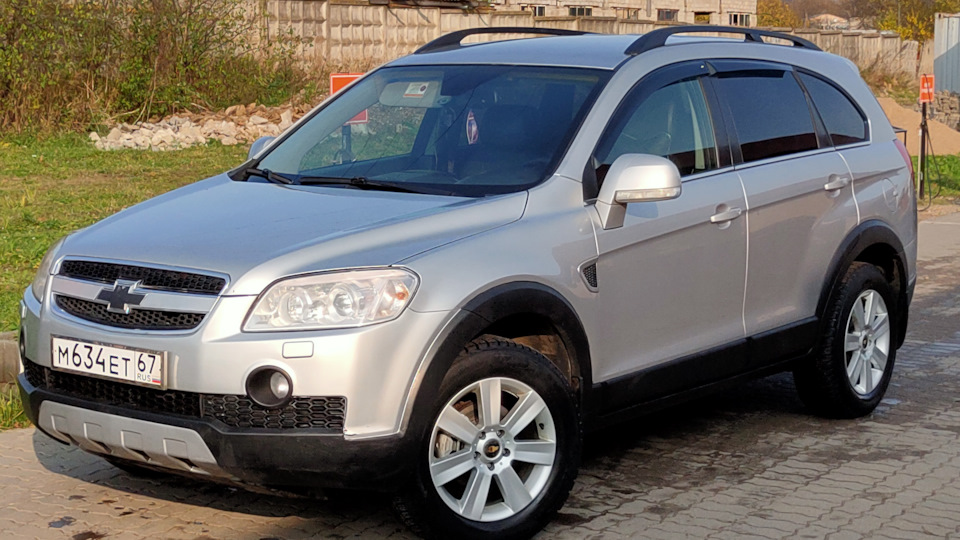 Каптива автомат отзывы. Chevrolet Captiva c100. Шевроле Каптива c100. Каптива 2.4. Шевроле Каптива отзывы владельцев.