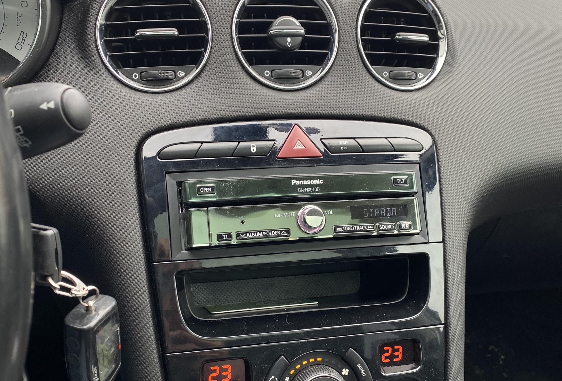 Мультимедиа пежо 308. Японские мультимедиа. Автомагнитола kenwood ddx355. Японские мультимедиа. Артплей искусство японии.