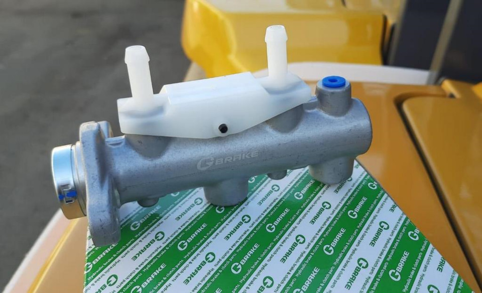 Проваливается педаль тормоза, замена ГТЦ — Mitsubishi Airtrek, 2 л ...