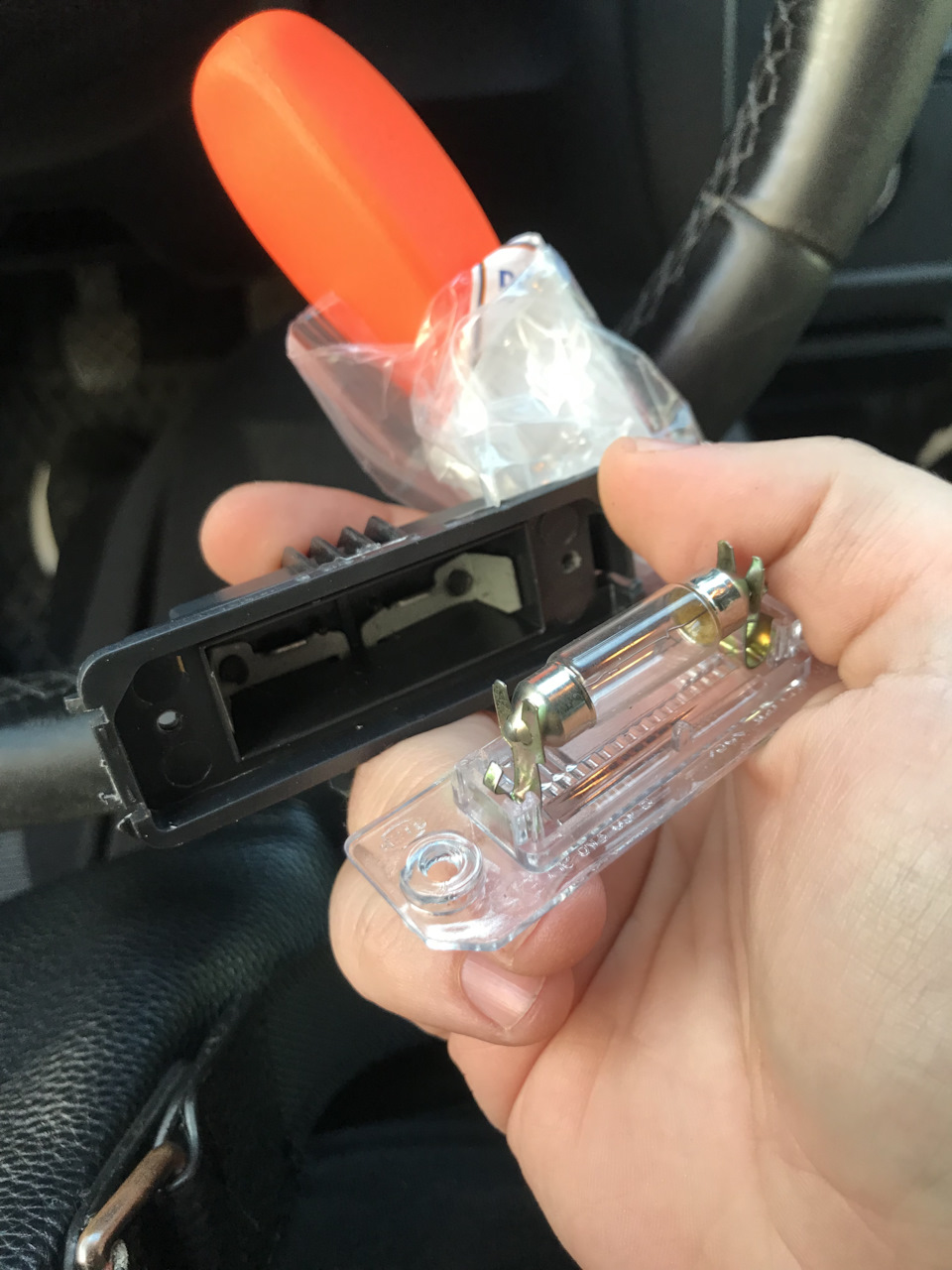 Плафон подсветки номера — Volkswagen Golf Mk5, 1,6 л, 2007 года ...