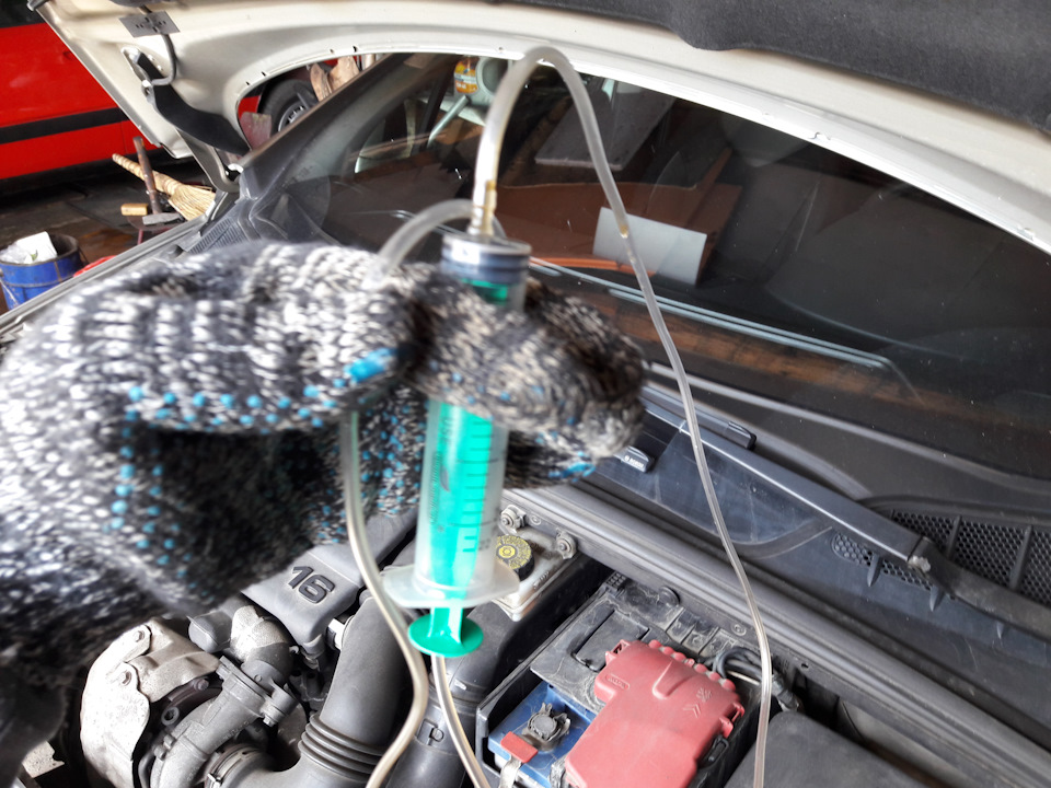 Фото в бортжурнале Peugeot 308 (1G)