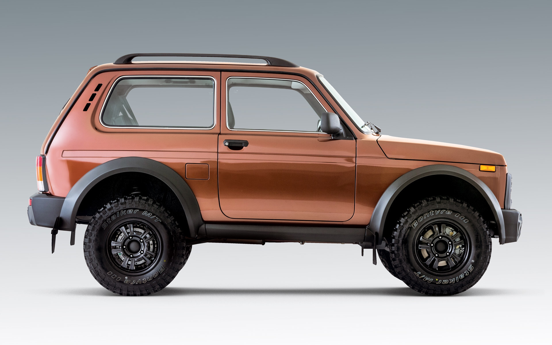 Фото lada niva legend