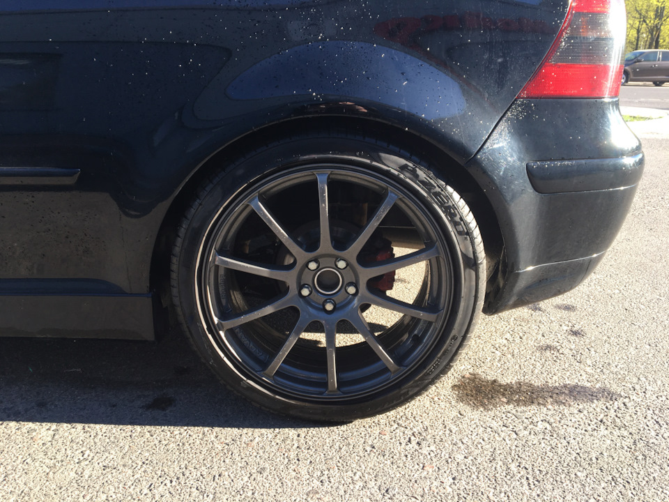 Advan Racing RS R18 225/40 на машине ☑ — Volkswagen Golf Mk4, 1,9 л ...