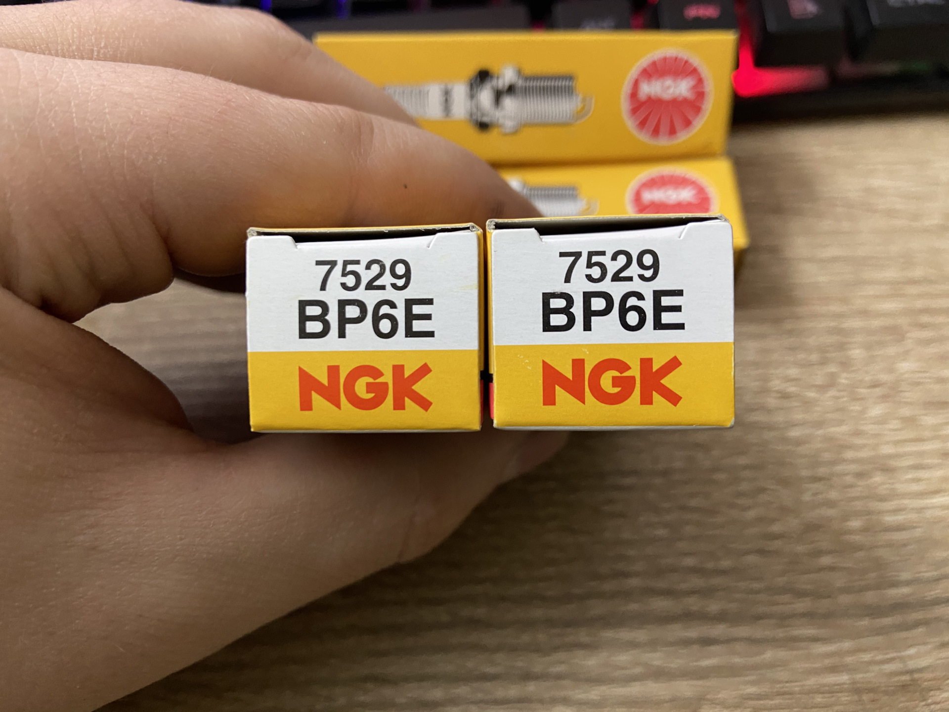 NGK 7529 bp6e