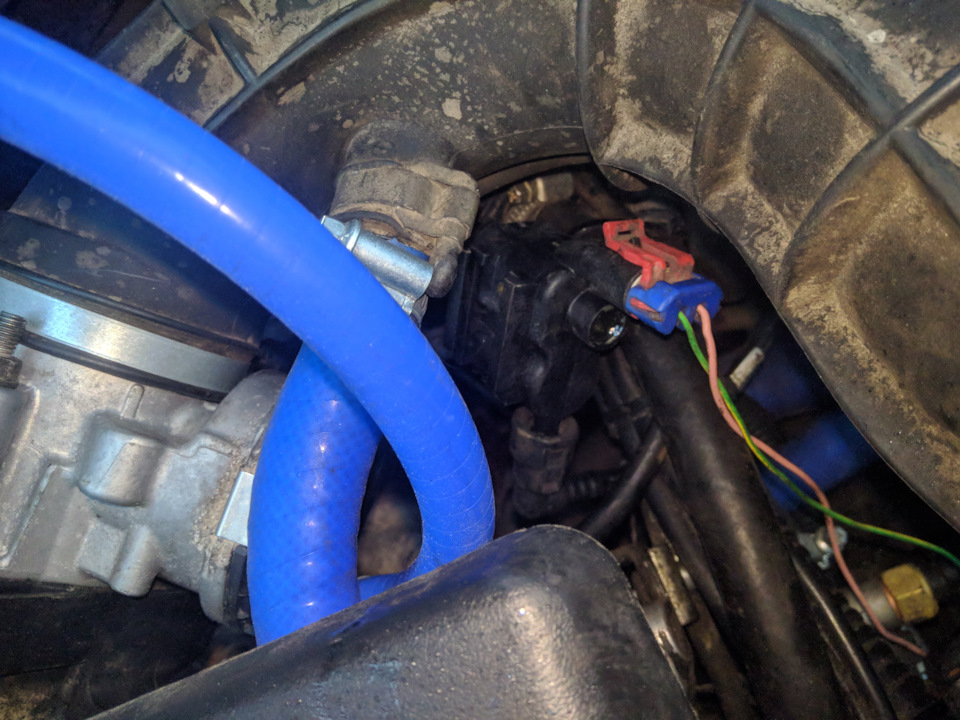 Установка PCV клапана и замена клапана Абсорбера — Lada Гранта (1G), 1 ...