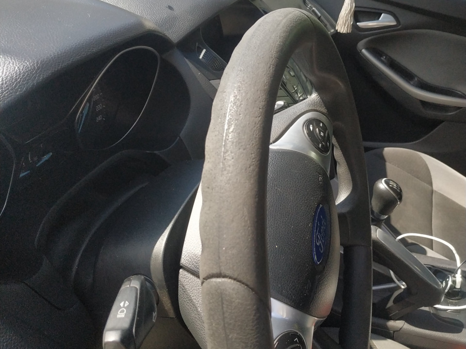 Кожа на руле. Обтянуть самому или отдать мастеру? — Ford Focus III ...