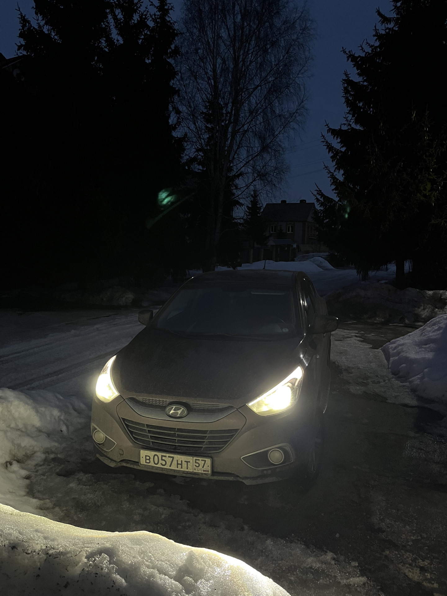 Замена штатных ламп ближнего света на LED — Hyundai ix35, 2 л, 2014 ...