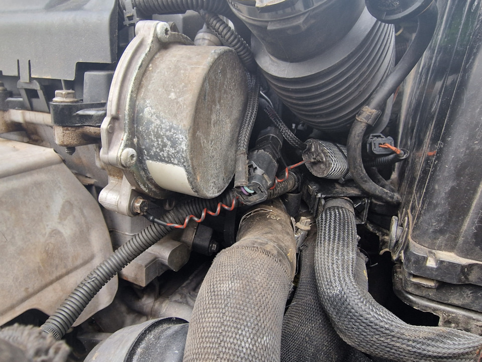 Свечи, клапан регулировки Фаз — Peugeot 308 (1G), 1,6 л, 2009 года ...