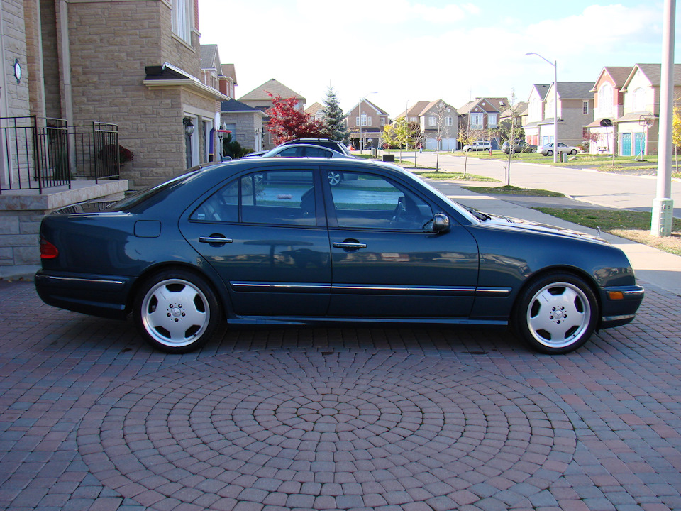 W210 Black Wheels