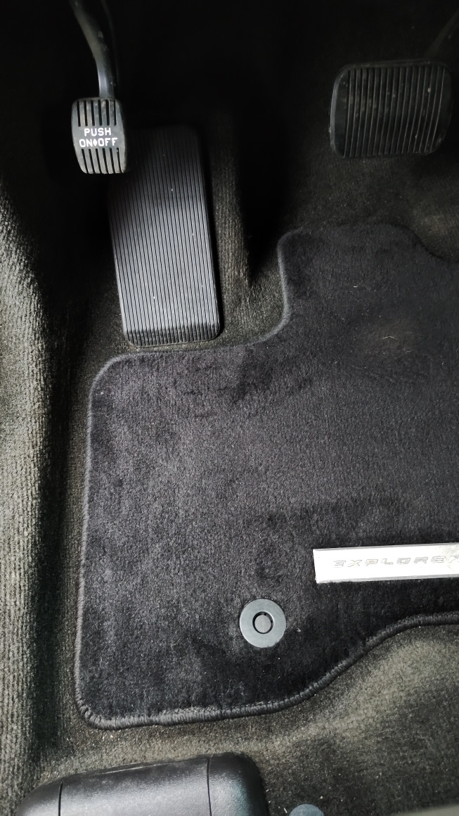 Ворсовые коврики в салон — Ford Explorer (5G), 2 л, 2013 года ...