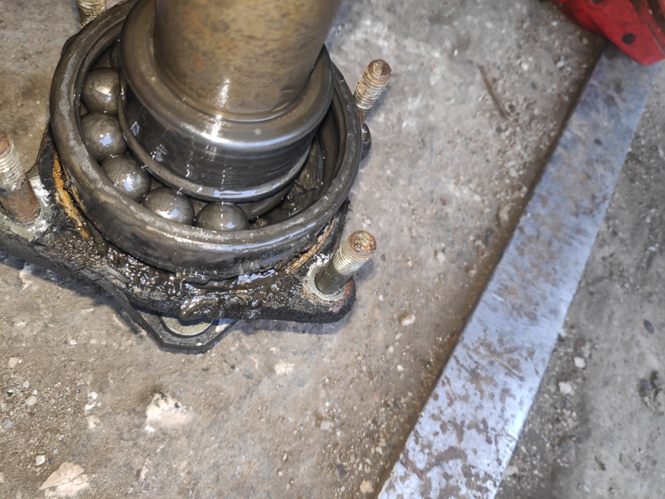 Замена заднего ступичного подшипника Славику. Или как найти шум в ...