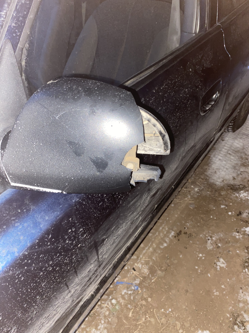 Новое зеркало — Hyundai Accent (2G), 1,6 л, 2008 года | запчасти | DRIVE2
