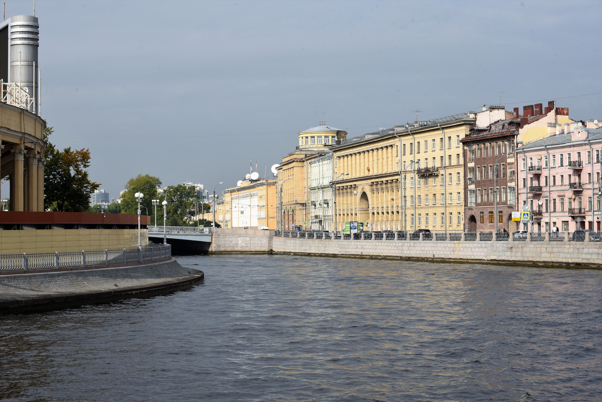 Петербург 7. Ждановская набережная Санкт-Петербург. Ждановская набережная Петроград. Ждановская набережная СПБ. Ждановская набережная 11 Санкт-Петербург.