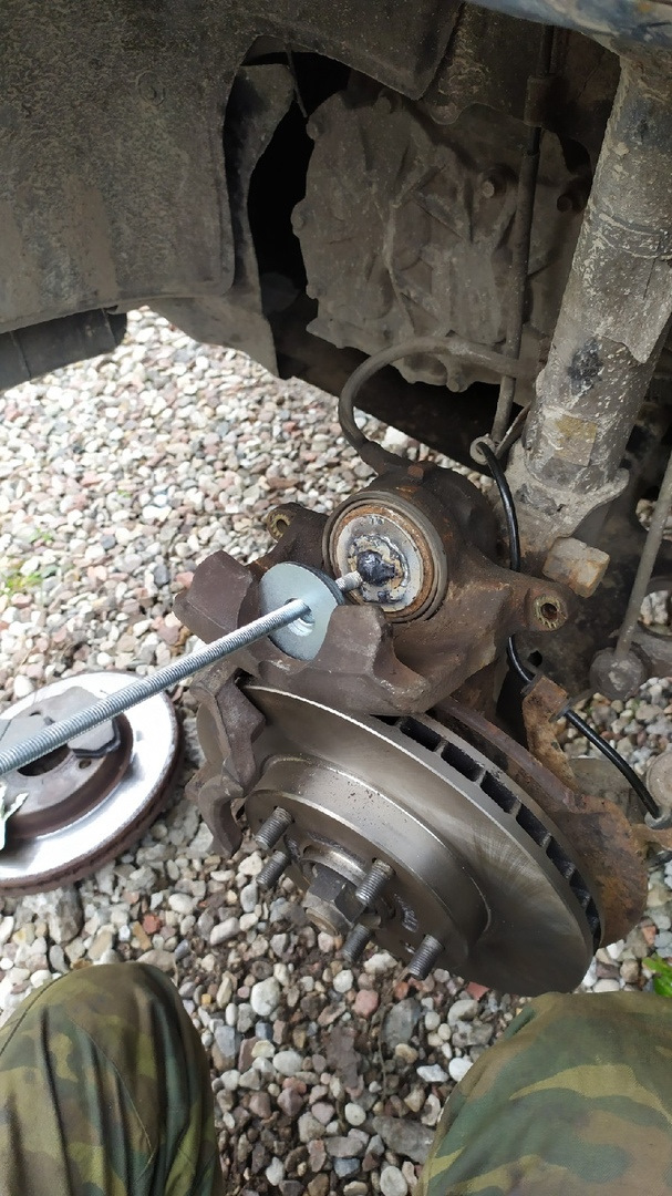 Легкий способ вдавить тормозной цилиндр. Замена колодок, дисков Чери ...