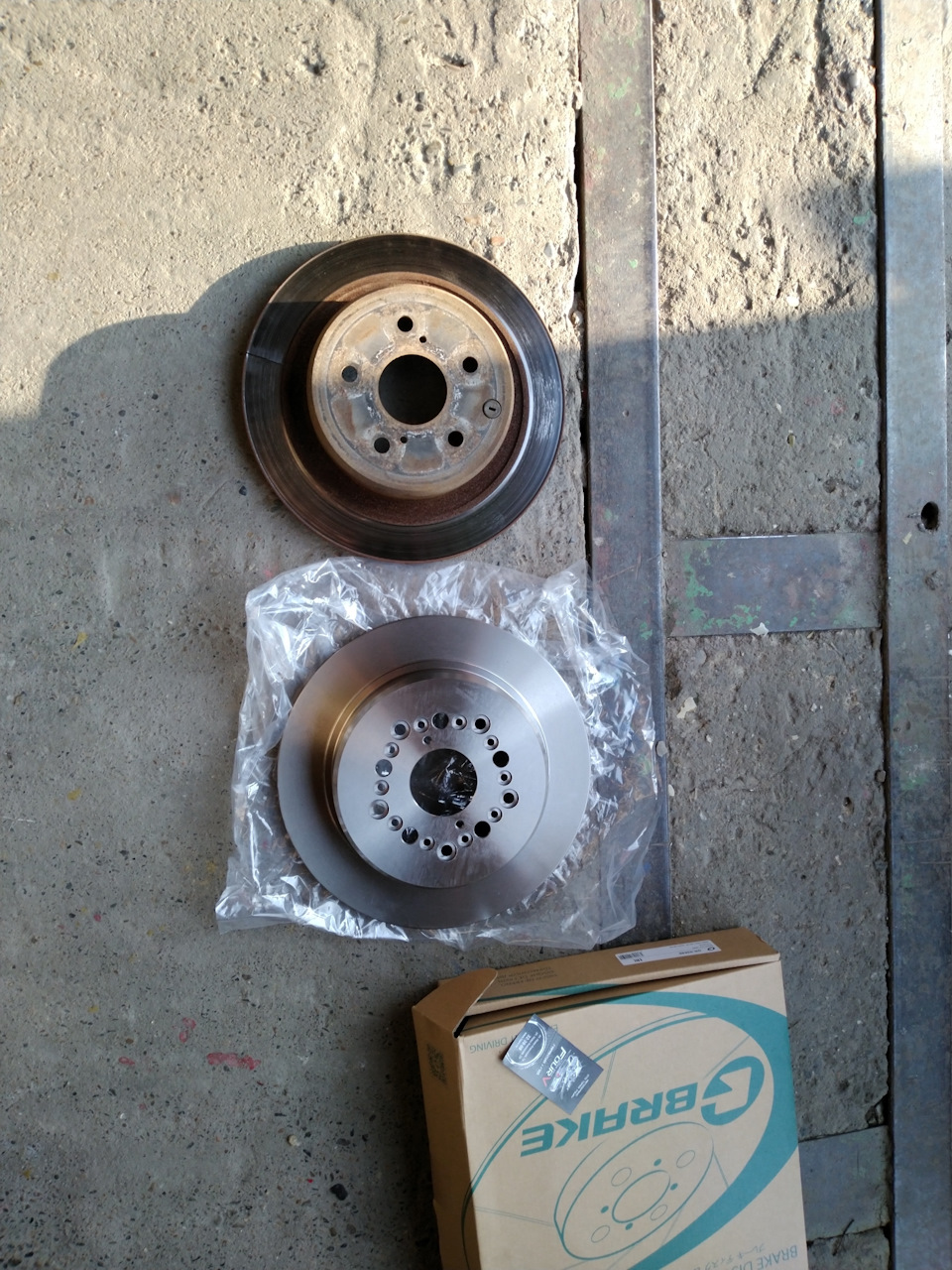 Лопнул тормозной диск — Toyota Chaser (100), 2,5 л, 1999 года | поломка ...