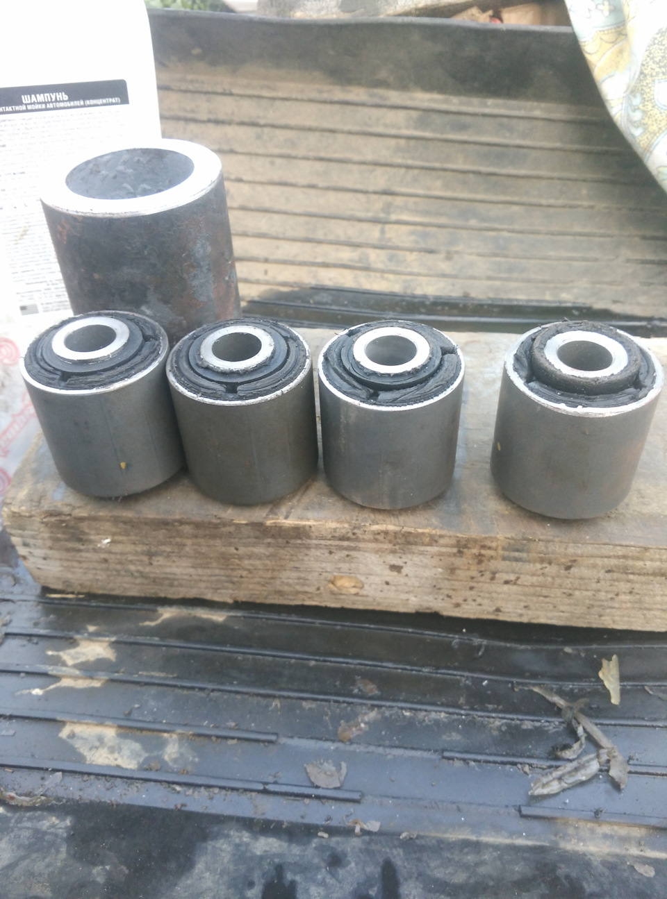 сайлентблоки в клюшки от паджеро — УАЗ 315195 Hunter, 2,7 л, 2014 года ...