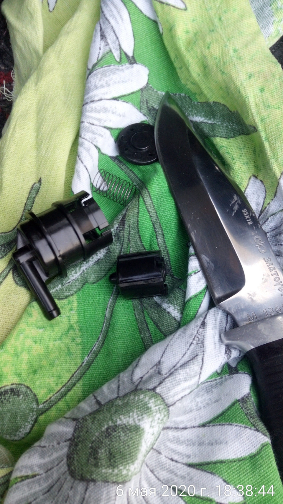 Гравитационный клапан залип, следствие -избыточное давление в бензобаке ...