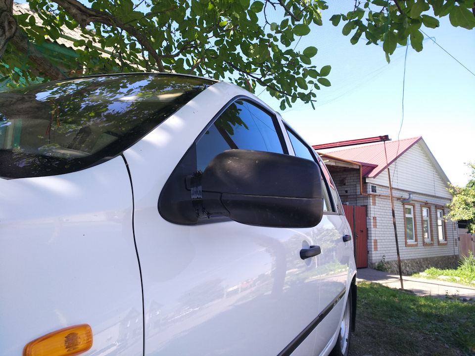 Photo from the logbook Lada Kalina wagon (1G)