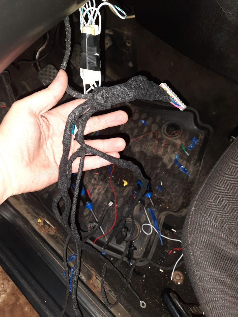 Готовая коса — Audi 80 (B3)