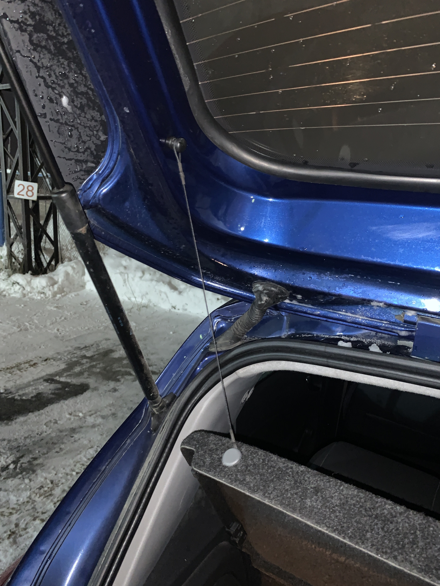 Шнурок полки багажника. — Opel Corsa D, 1,4 л, 2008 года | своими ...