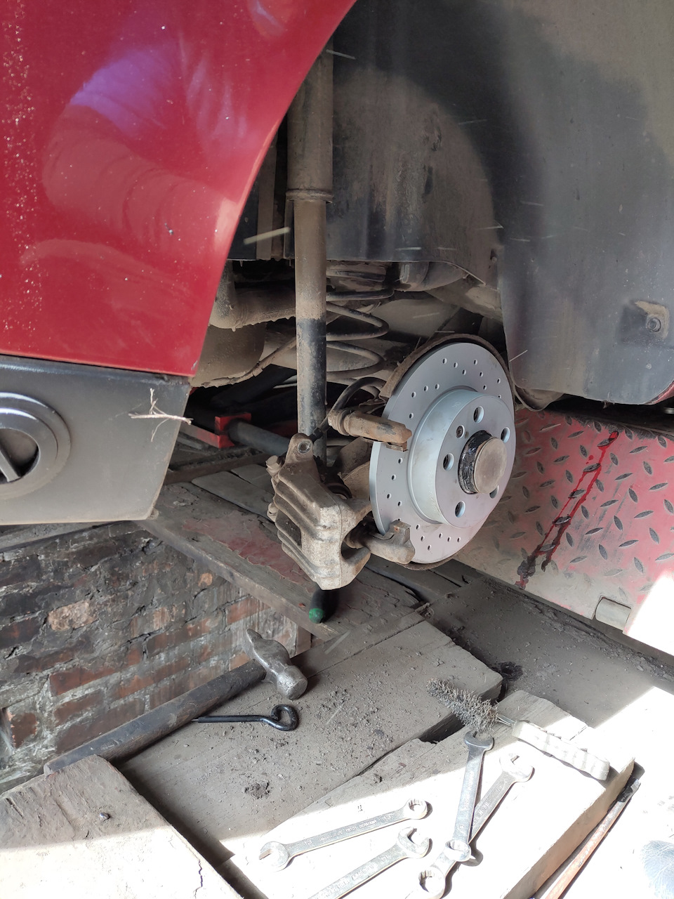 Тормозные диски (зад) — SEAT Cordoba (Mk II), 2 л., 2008 года | своими ...