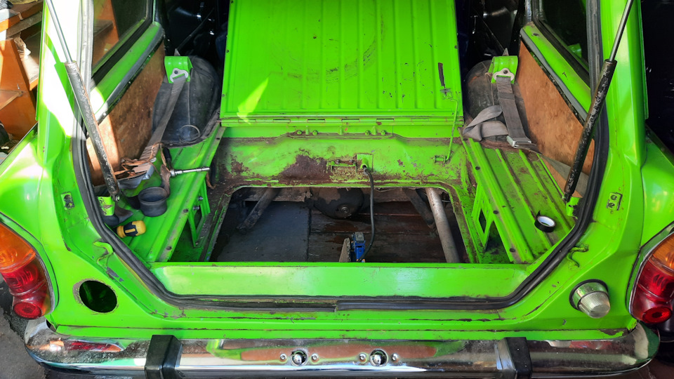 Новый москвич 2137