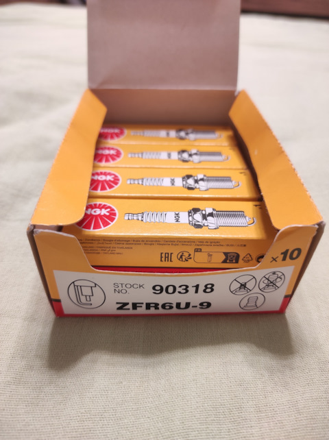ZFR6U9 Свеча зажигания 90318 NGK | Запчасти на DRIVE2