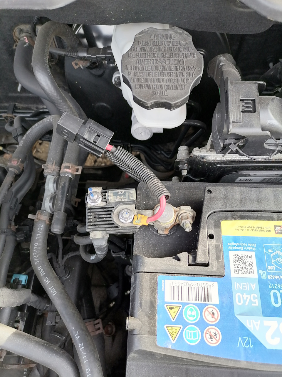 Заменил предохранитель ксенона. — KIA Sportage (3G), 2 л, 2010 года ...