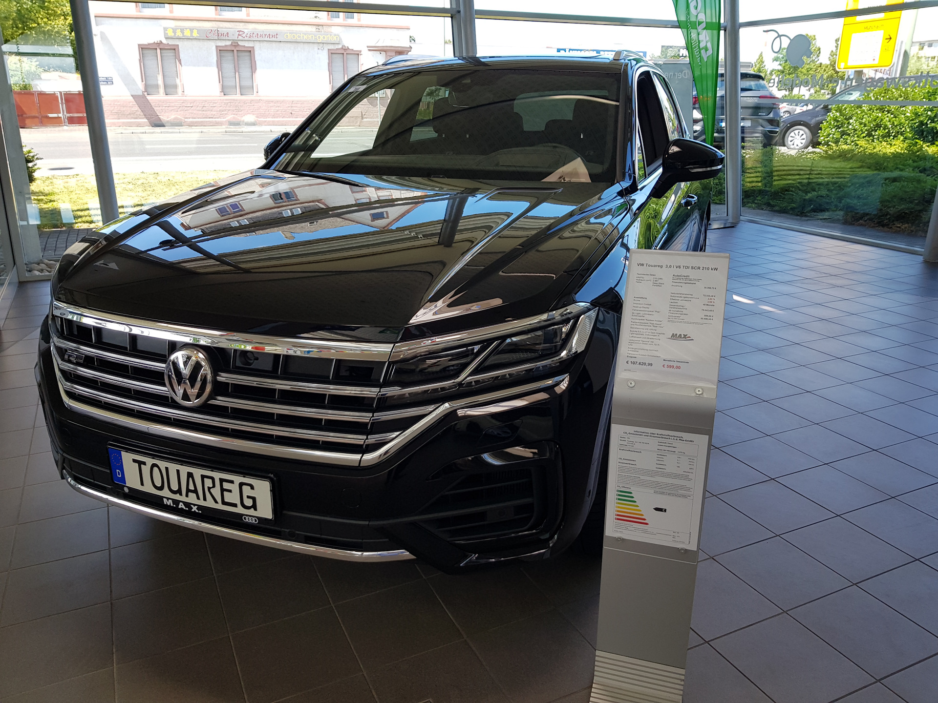 Touareg 2018 и цены на него в Германии. — Volkswagen Passat B8, 2 л, 2015  года | просто так | DRIVE2