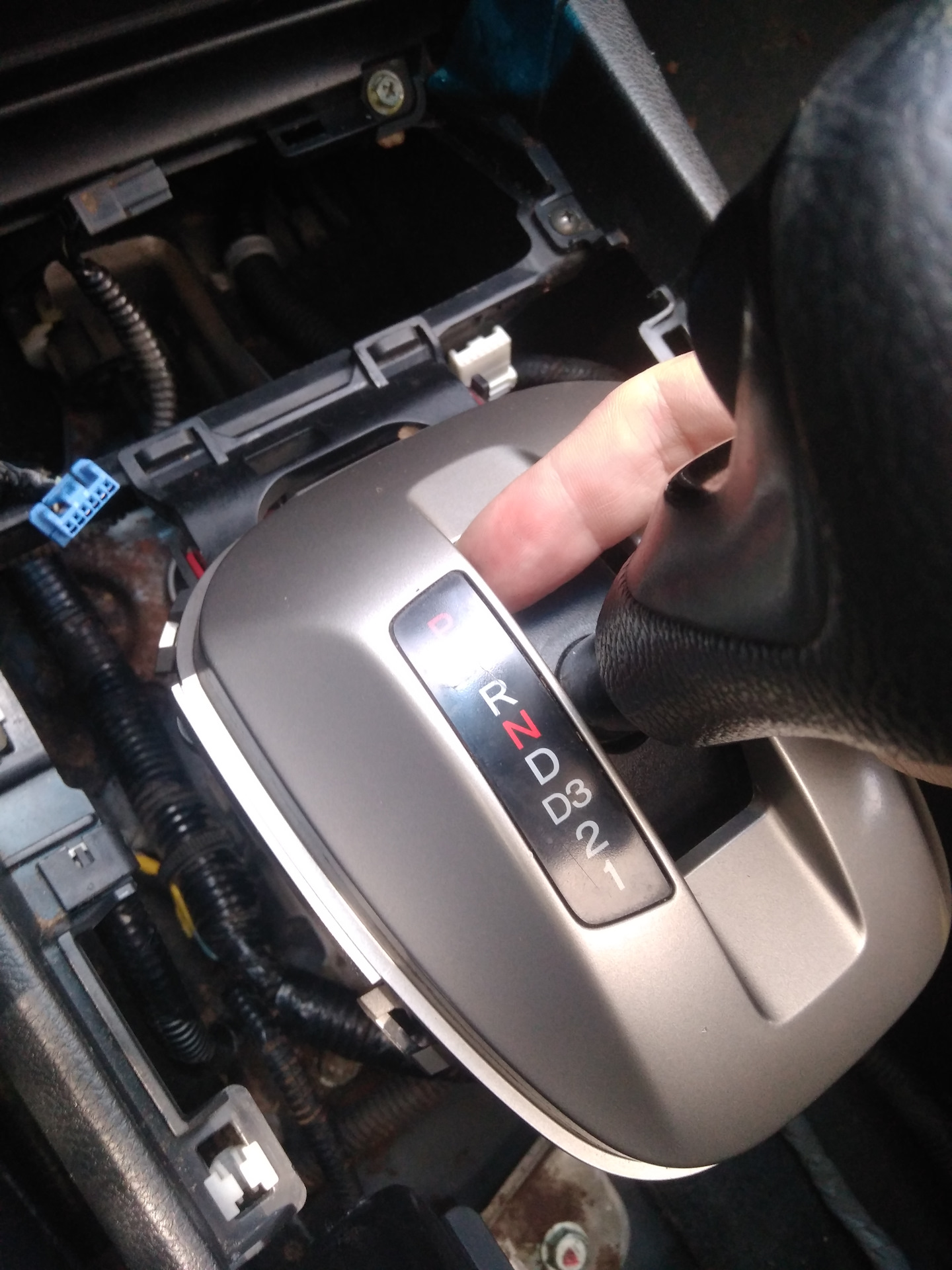 Поменять робота на автомат. Ручка АКПП Хонда Civic 2013. Селектор АКПП Хонда Цивик 5д 2011. Лампа АКПП Honda Accord 8. Лампа подсветки АКПП Honda Civic 2012-2015.